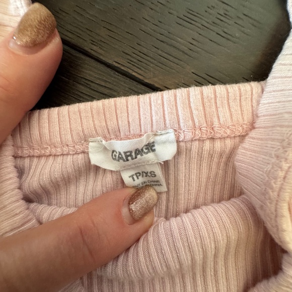 Garage pink tank - Picture 2 of 3